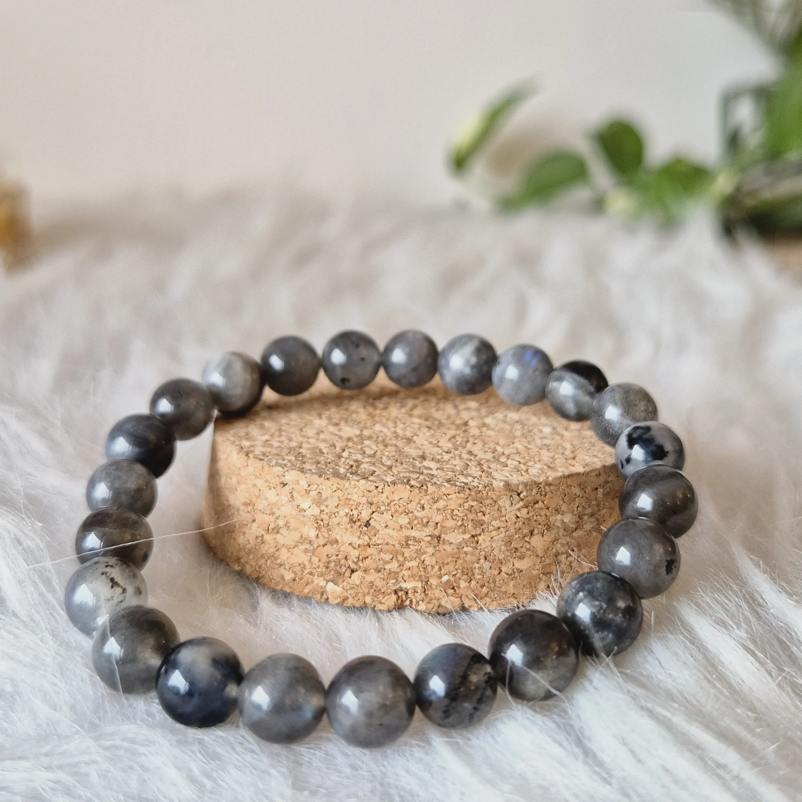 Inner Wisdom Light 23 Labradorite Bracelet